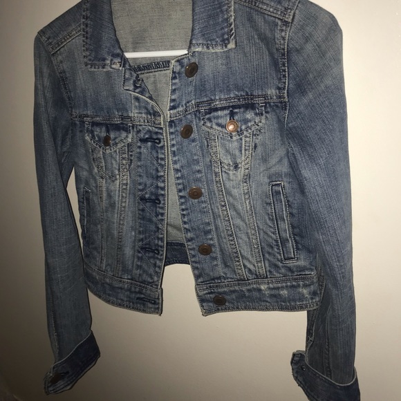 ✨American Eagle jean jacket✨ - Picture 2 of 3